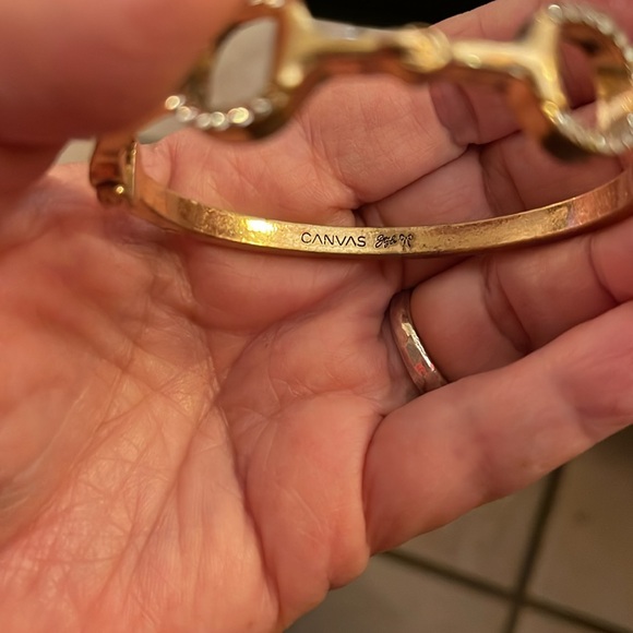 Canvas Juniper pave horsebit bracelet - Picture 3 of 3